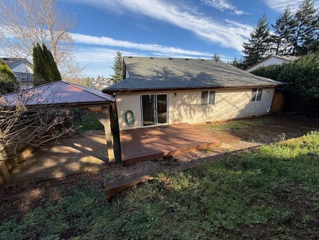 Building Photo - 577 Sunwood Dr NW