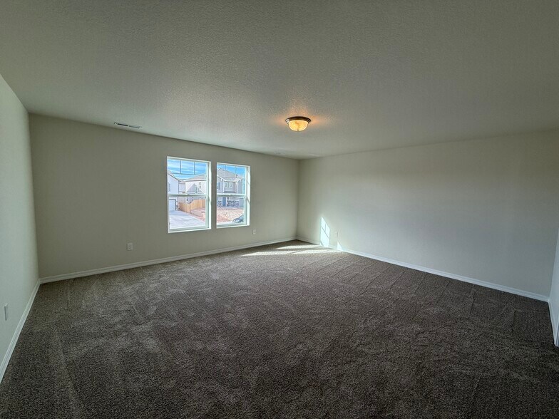 Building Photo - 8221 Sophia Ln