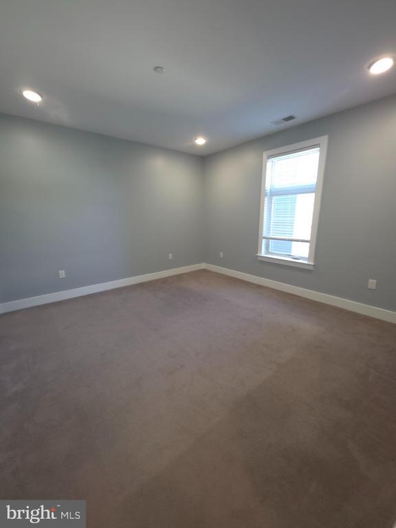 Building Photo - 3925 Haverford Ave