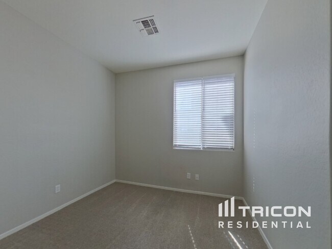 Building Photo - 3327 W St Kateri Dr