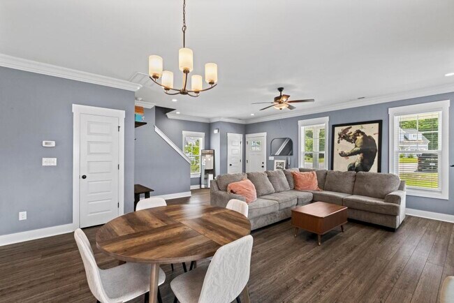 Building Photo - 205 Bangor Ct