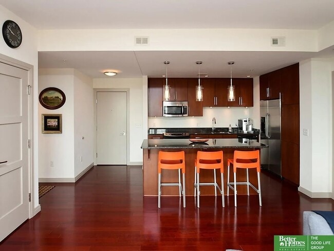 Building Photo - 200 S 31st Ave