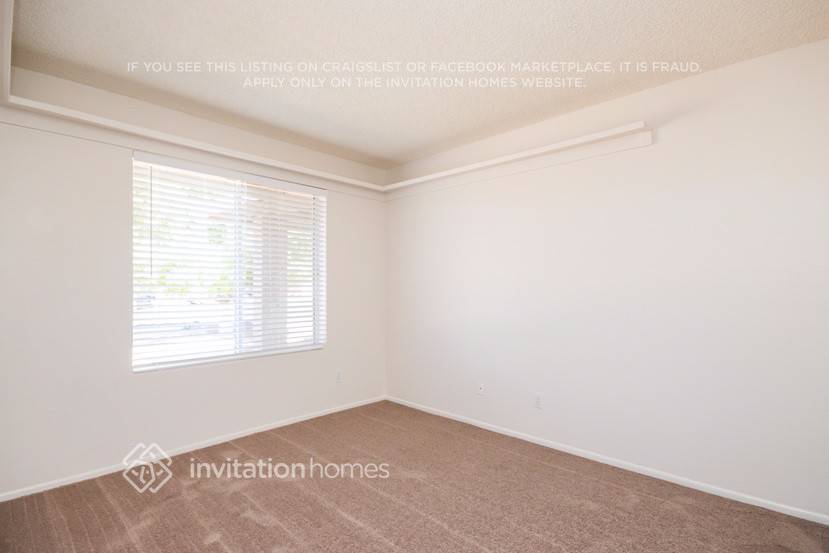 Building Photo - 3607 W Kings Ave