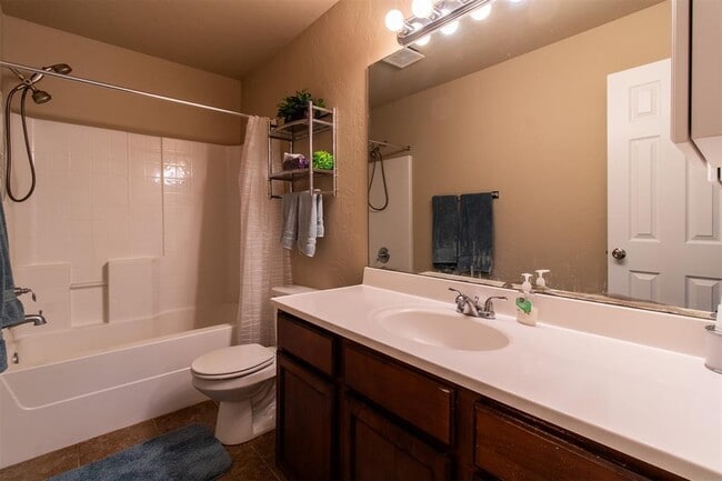 Building Photo - 900 Switzerland Ave