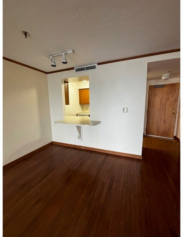 Building Photo - 1 A St