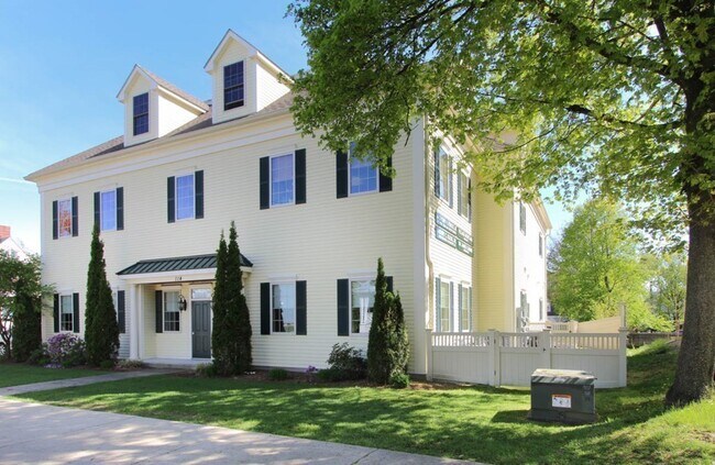 Building Photo - 114 Merriam Ave