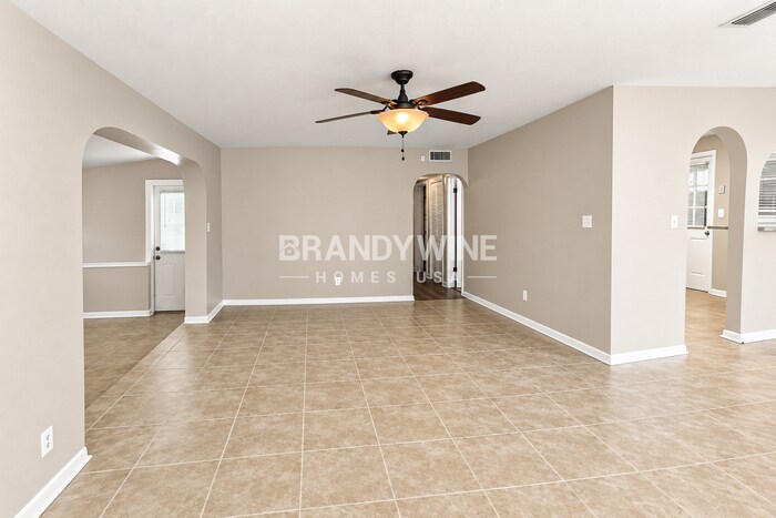 Building Photo - 8067 Santillo Dr
