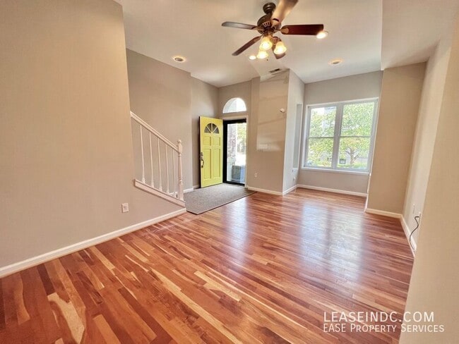 Building Photo - 1016 11th St NE