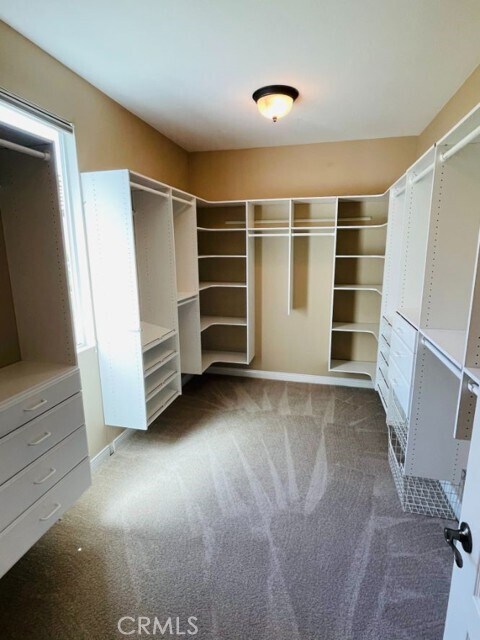 Building Photo - 1574 Glencrest Dr