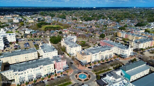 Building Photo - 201 Settlers Trace Blvd