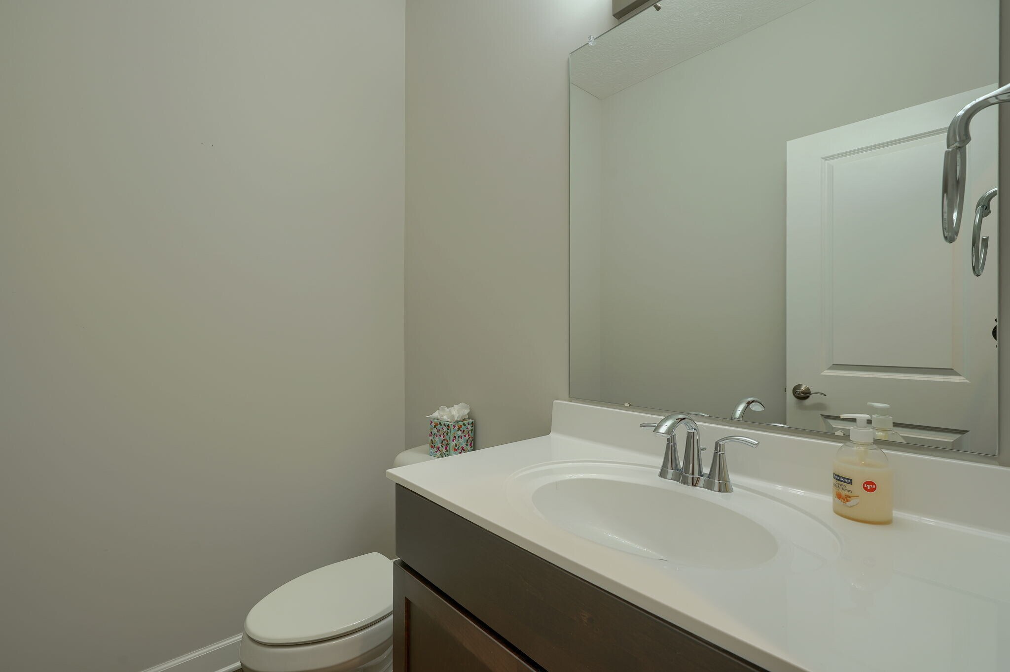 Building Photo - 275 Hyatts Rd