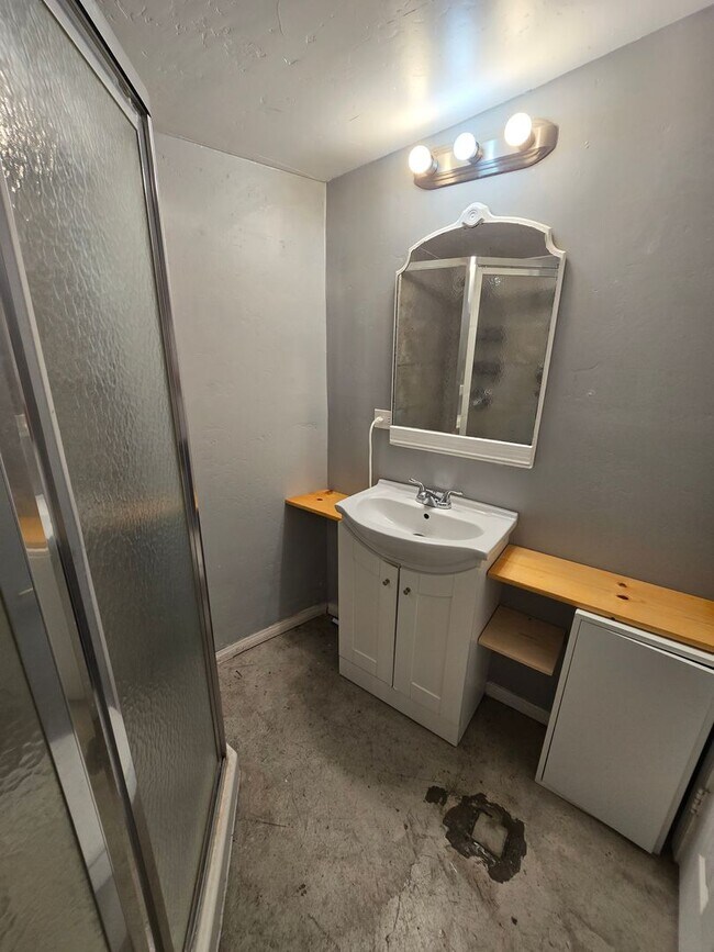 Building Photo - Normal Heights Recessed Studio w/ SOLAR + Private Gated Yard!!