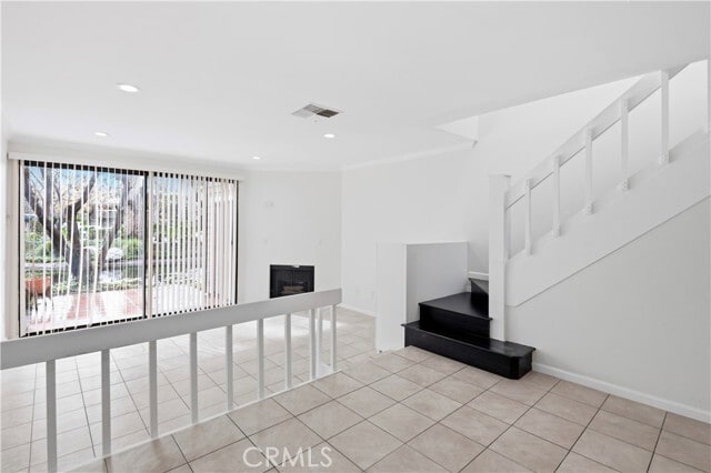 Building Photo - 252 Pineview