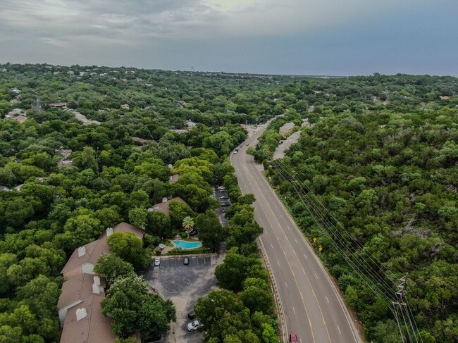 Building Photo - 3839 Dry Creek Dr