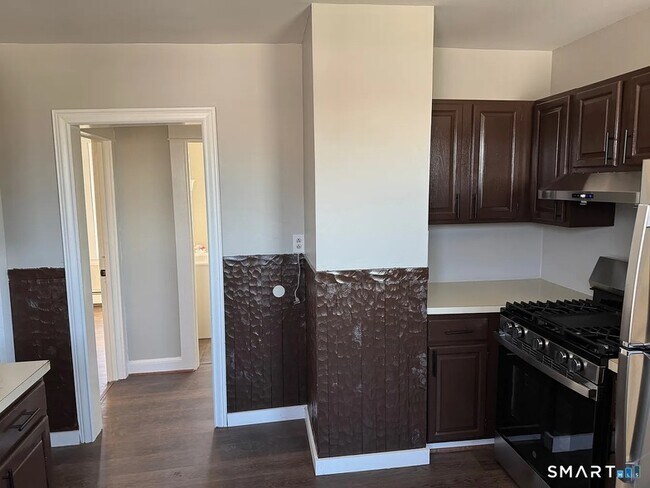 Building Photo - 173 Farren Ave