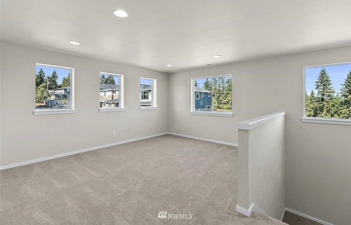 Building Photo - 10224 SE 268th Pl