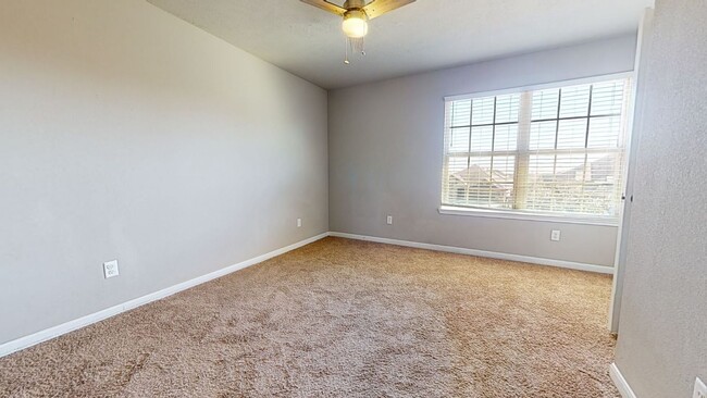 Building Photo - Beautiful home in Creek Meadow