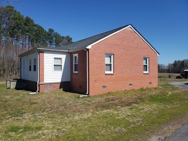 Building Photo - 17293 Riddick Rd
