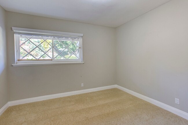 Building Photo - 1347 Sage Hill Rd