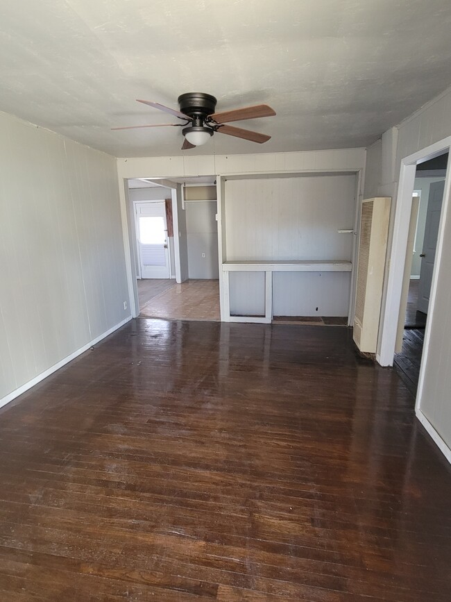 Building Photo - 307 N Alabama St