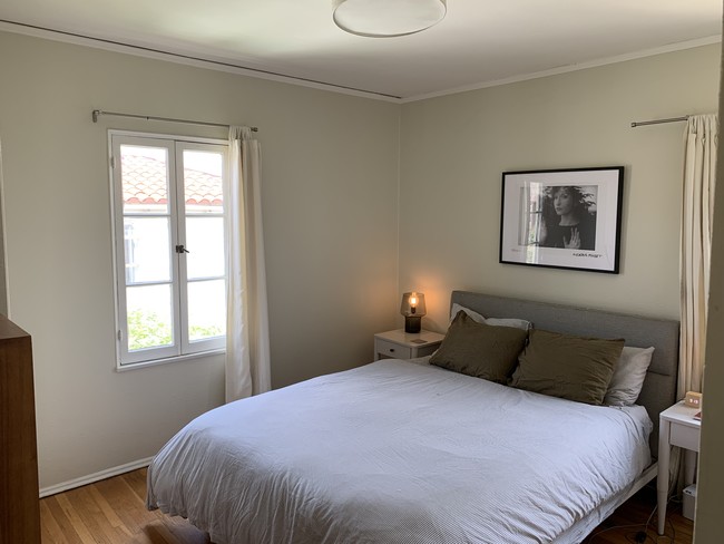 Building Photo - 2424 Tesla Ter