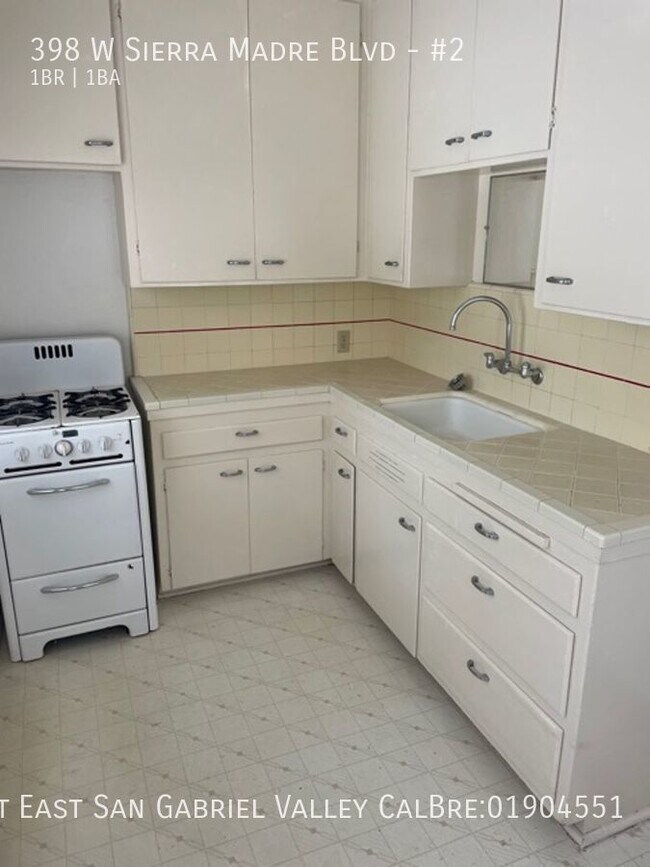 Building Photo - 398 W Sierra Madre Blvd