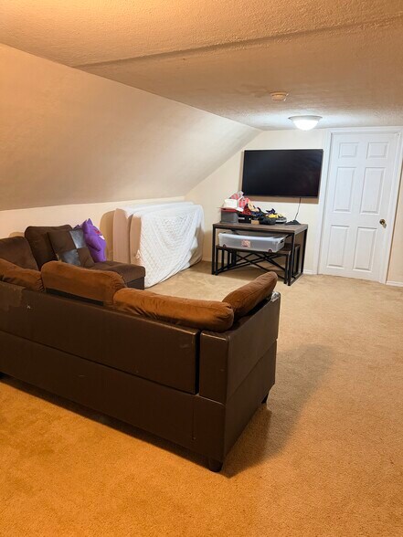 Building Photo - 32300 Azalea Ln