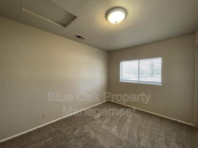 Building Photo - 2811 Morseman Ave