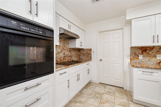 Building Photo - 4811 Algernon Dr