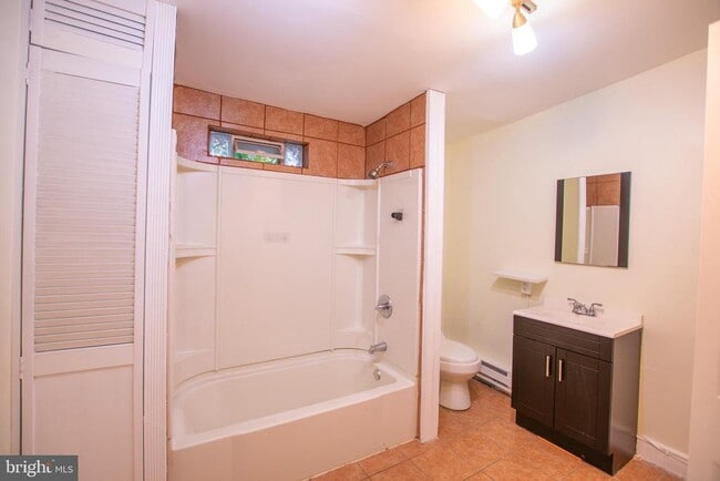 Building Photo - 2043 Gerritt St