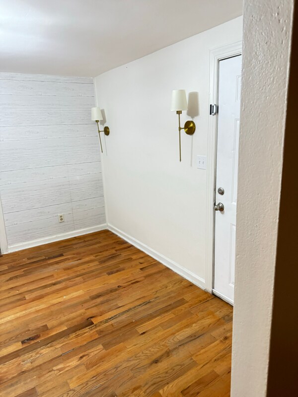 Building Photo - 6982 Burrell Ln