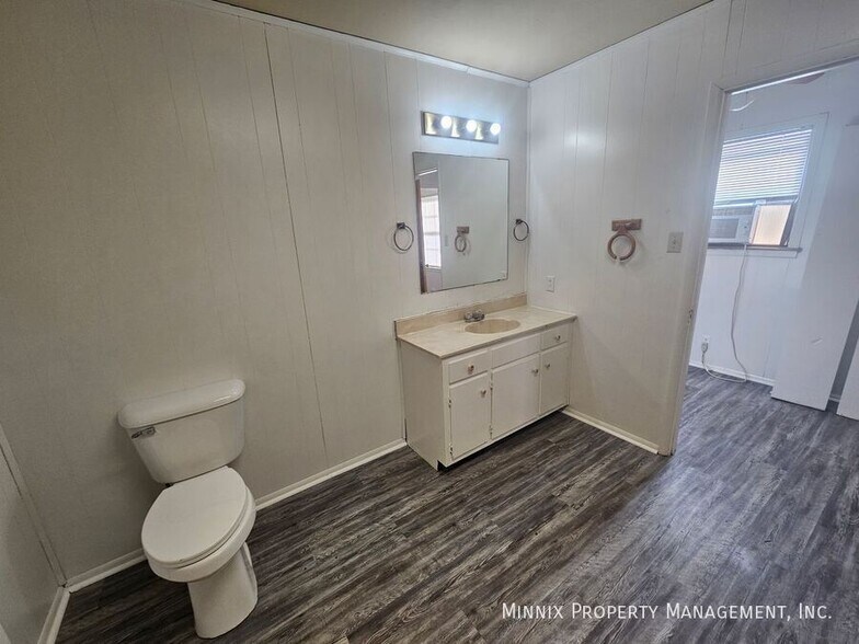 Building Photo - 3606 Tanner Dr