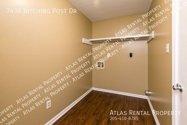 Building Photo - 7436 Hitching Post Dr