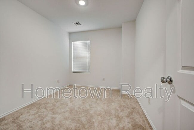 Building Photo - 3308 NW 148th St