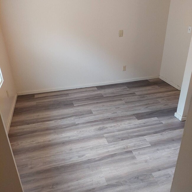 Building Photo - Studio Near the Deschutes River and Old Mi...