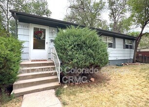 Building Photo - 1515 Eagle View Dr