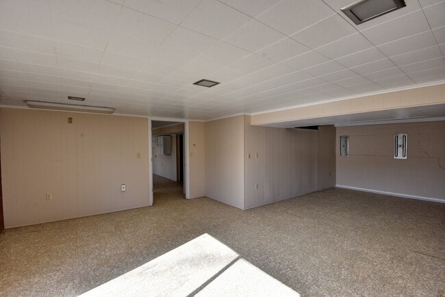 Building Photo - 2 Bed 3 Bath Single Family Home For Rent i...