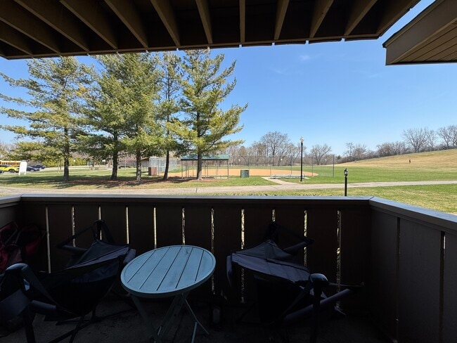 Building Photo - 1 Cedar Ct