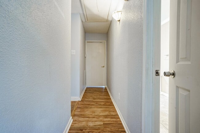 Building Photo - 2601 Augusta Dr