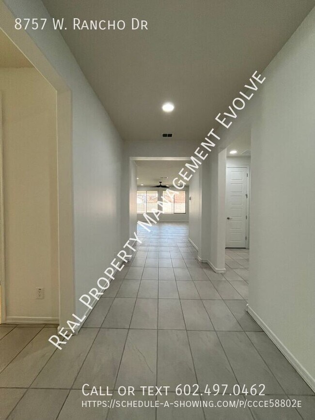 Building Photo - 8757 W Rancho Dr