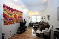 Building Photo - Spacious newly renovated one bedroom unit in a great location in Brewerytown
