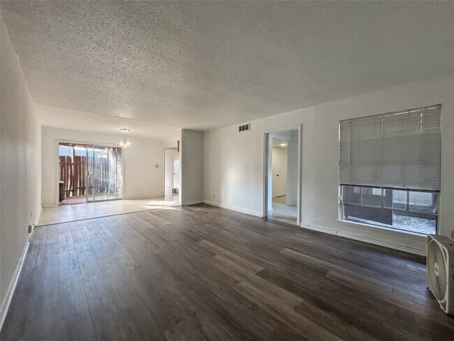 Primary Photo - 7206 S Gessner Rd