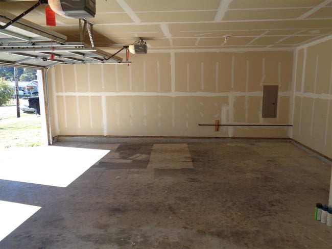 Building Photo - 2409 Farrell Dr