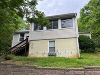 Building Photo - Single Family Home