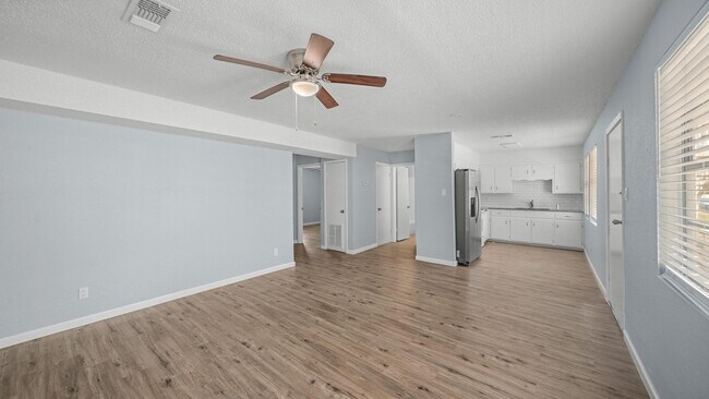 Primary Photo - 12033 18th St