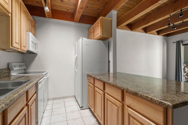 Building Photo - Incline Village: Condo - 3 Bedrooms, 2 Full Bathrooms, 1 Car Garage, Low Elevation, Centrally Loc...