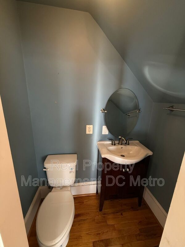 Building Photo - 3538 13th St NW