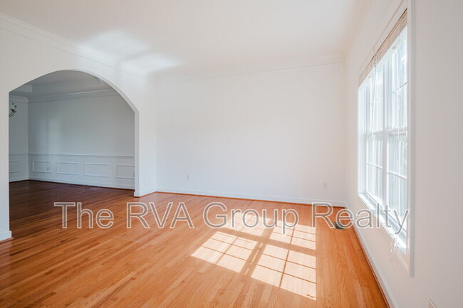 Building Photo - 4900 Lofton Dr