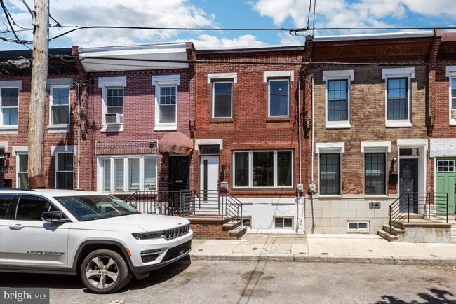Building Photo - 2035 Mountain St