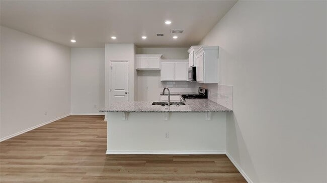 Building Photo - 11501 Mackenzie Wy